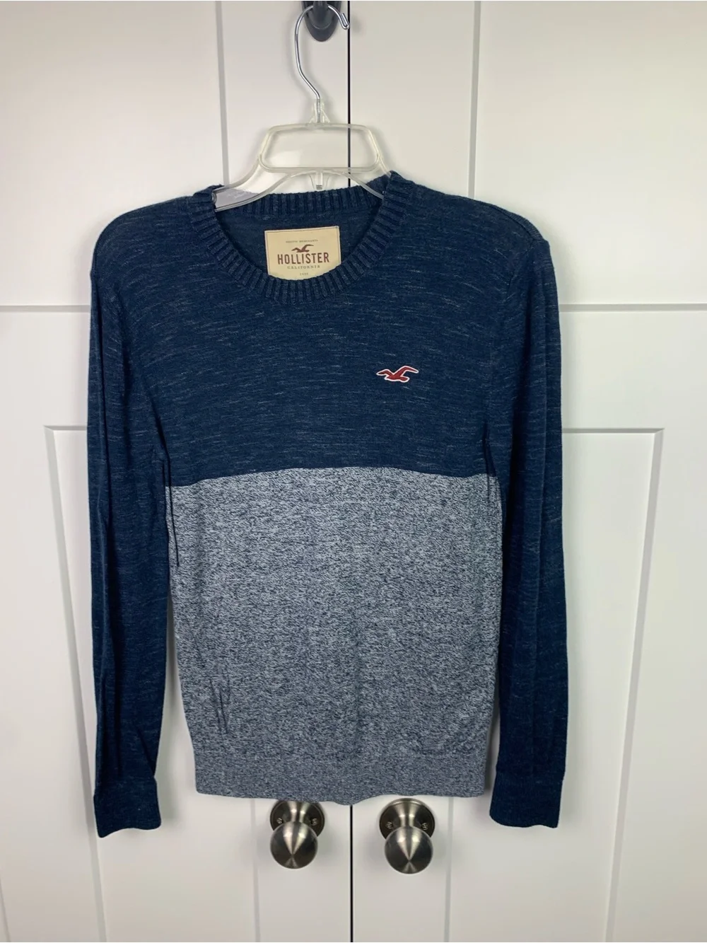 Hollister XS Men’s Long Sleeve Sweater Tee Gray Blue Y2K Preppy muscle